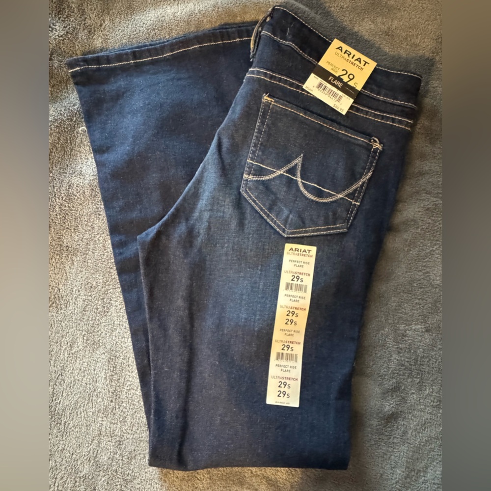 Ariat UltraStretch Flare Jeans in Deep Blue
